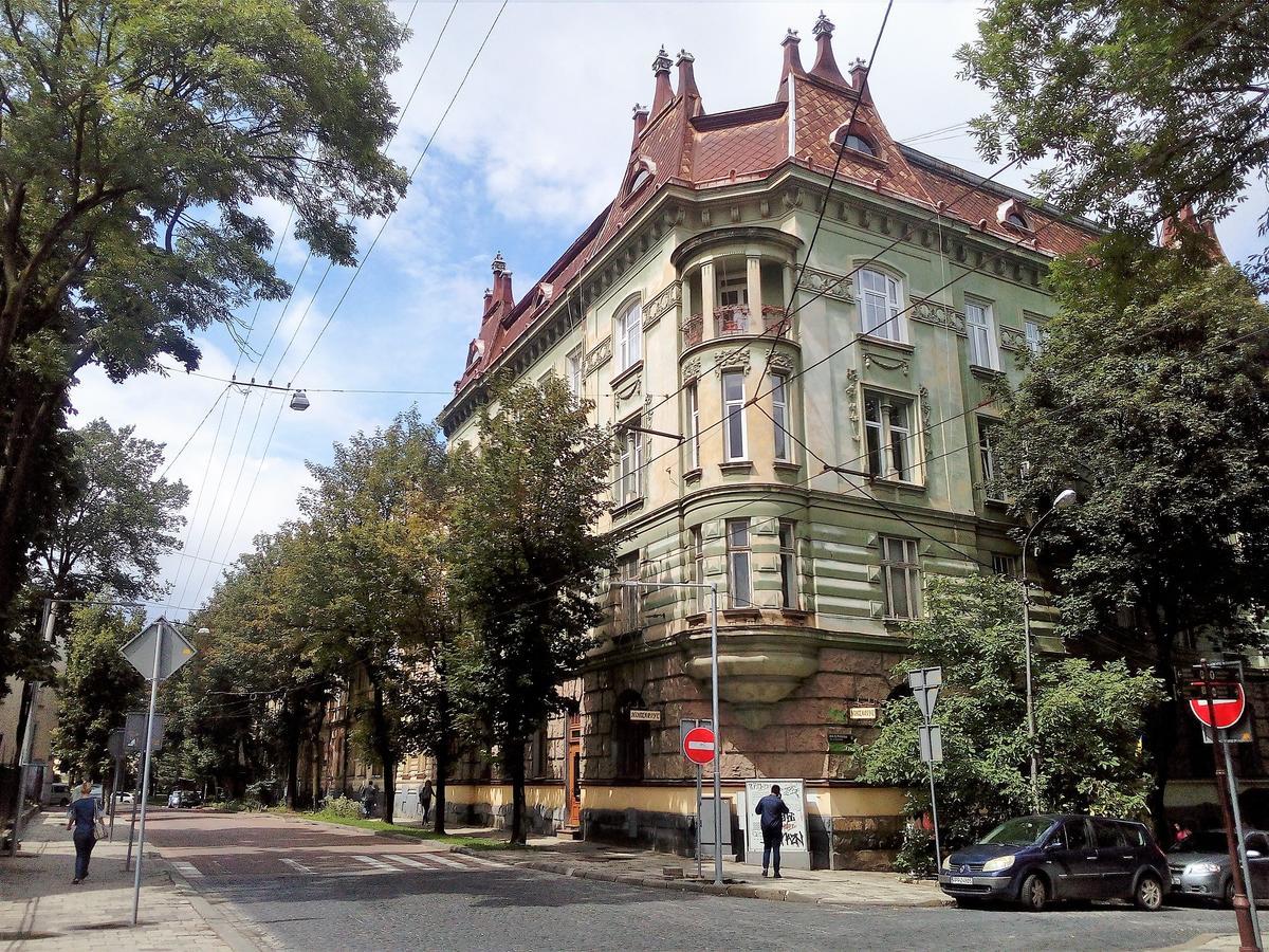 The Georgehouse Hostel Lviv Exterior photo